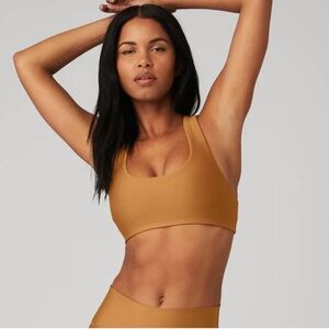 ALO Airlift Advantage Racerback Bra size M in toffee, like new